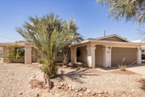 Real Estate Agent in Lake Havasu